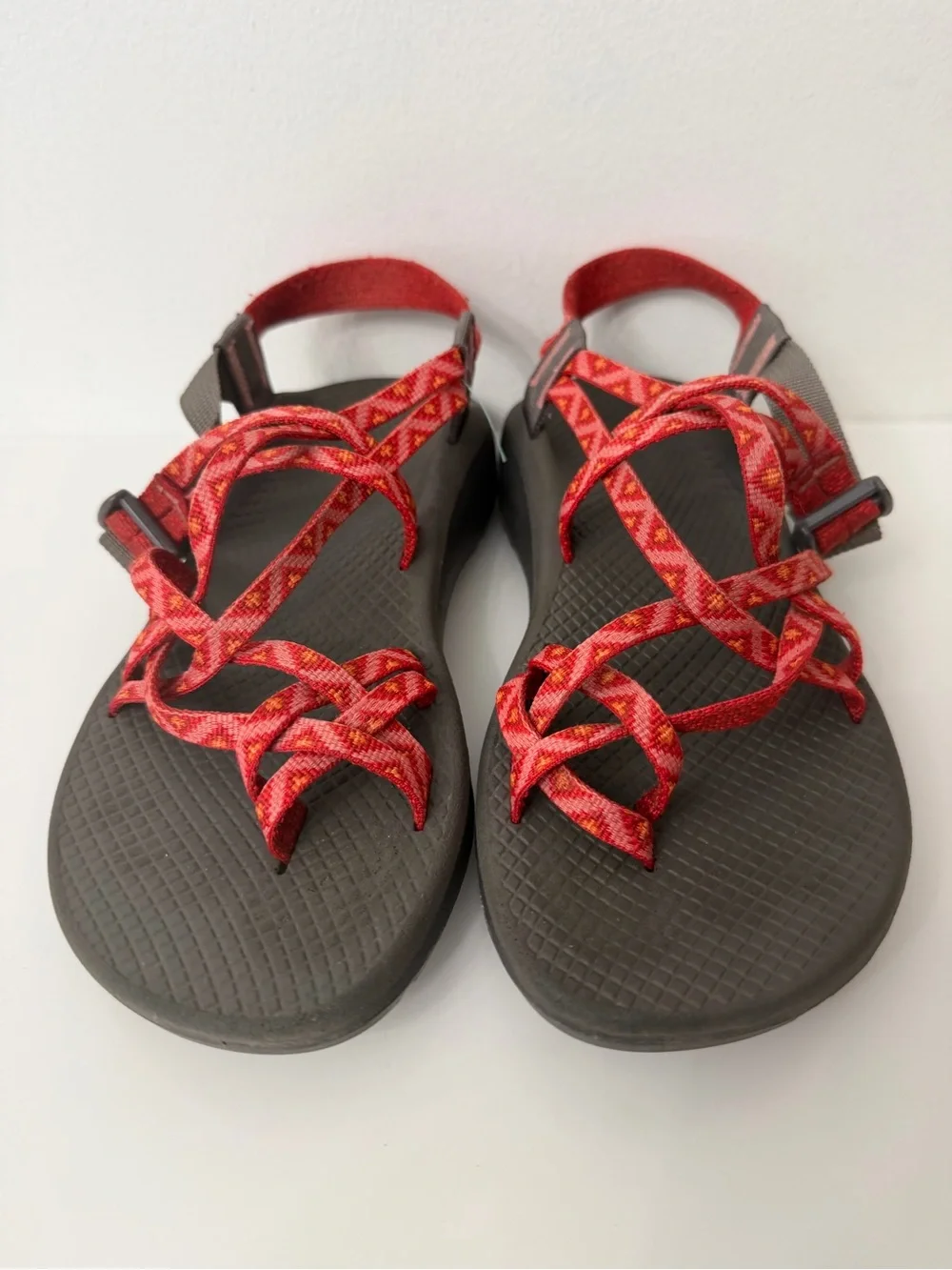 Chaco Women's Red Patterned Strap Sport Outdoor Sandals Size 9